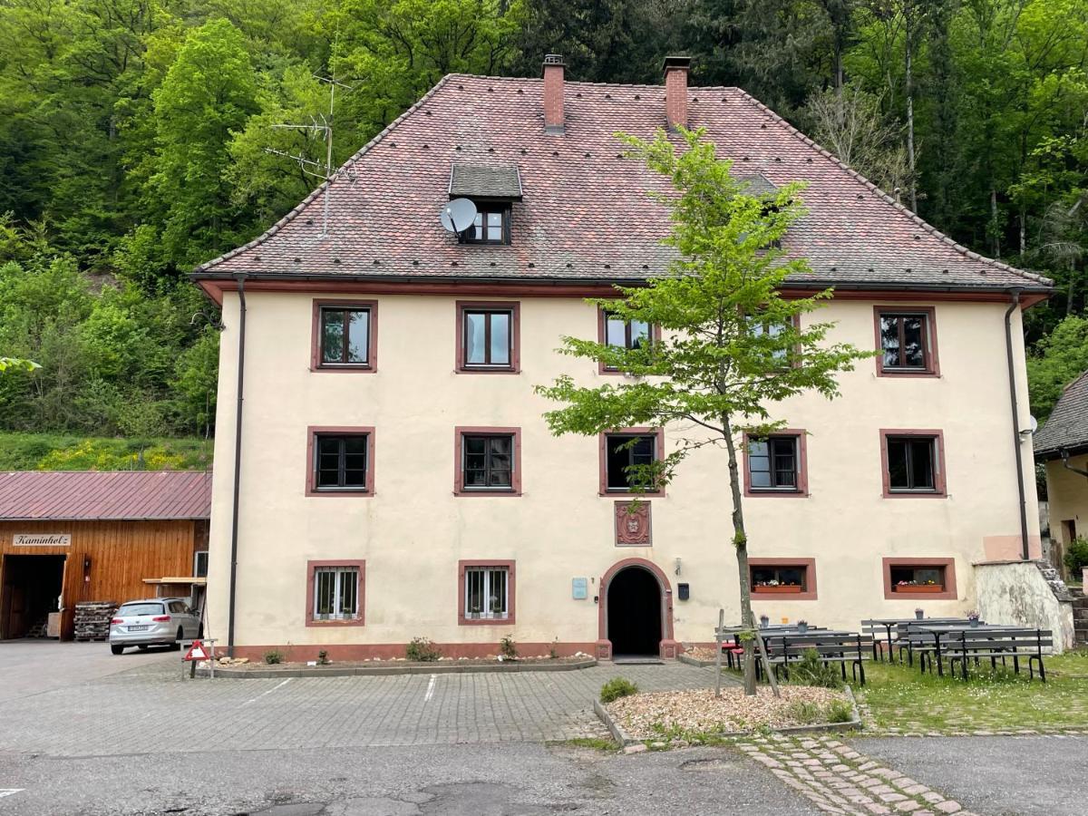 Bed & Breakfast Muellers Klostermuehle Münstertal Esterno foto