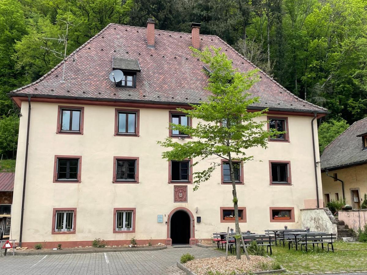 Bed & Breakfast Muellers Klostermuehle Münstertal Esterno foto